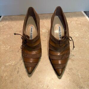 Manolo Blahnik suede and leather color block pumps